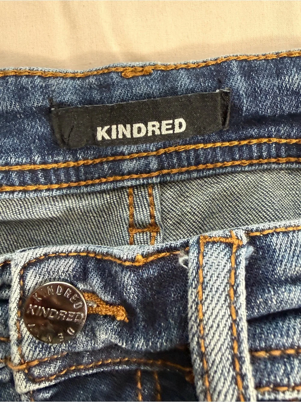 Men's Stacked Cargo Jeans with Washed Distress